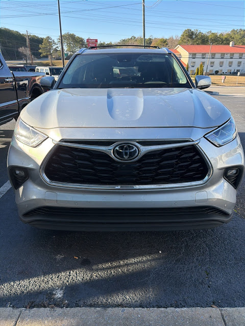 2022 Toyota Highlander Limited