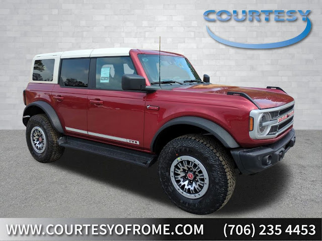2026 Ford Bronco Outer Banks
