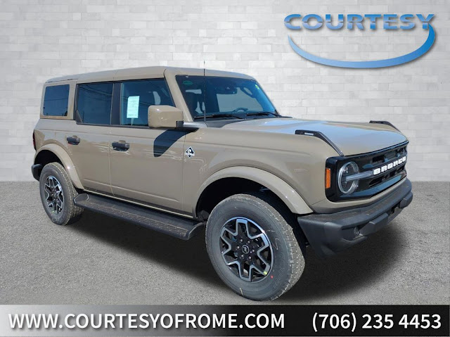 2026 Ford Bronco Outer Banks