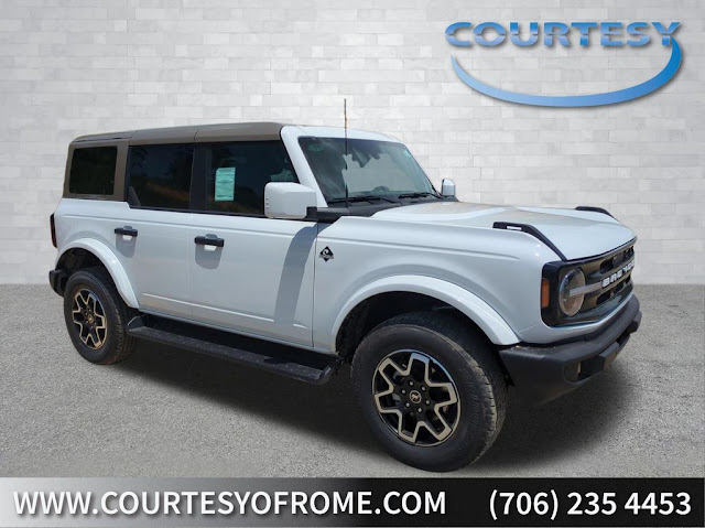 2026 Ford Bronco Outer Banks