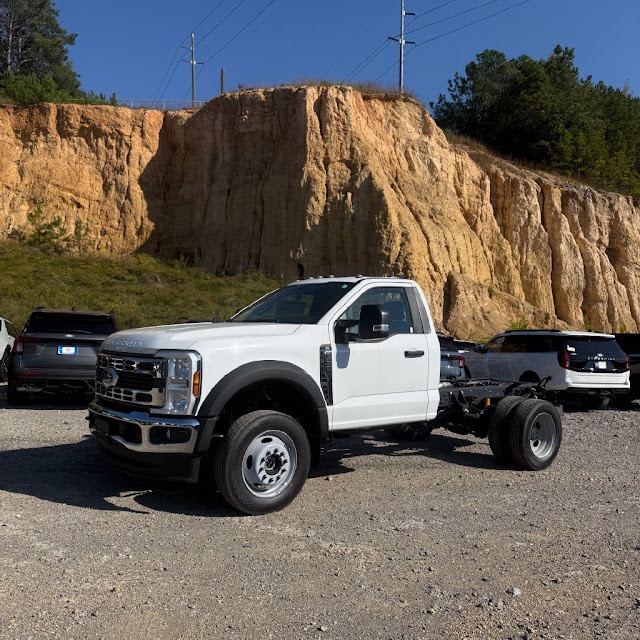 2027 Ford F-450SD XL