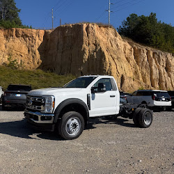2027 Ford F-450SD XL