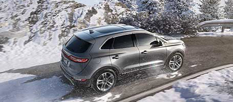 Available Intelligent All-Wheel Drive (AWD)